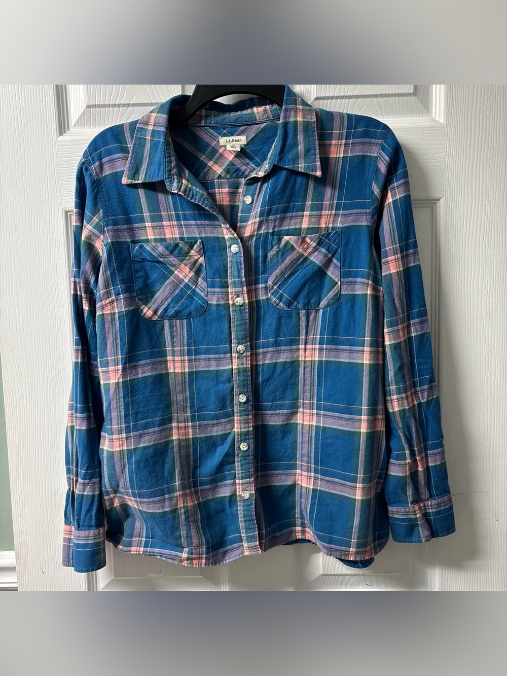 L.L. Bean 100% Cotton Plaid Blue and Pink Button-Down Shirt Women’s Size Med P - Picture 1 of 7